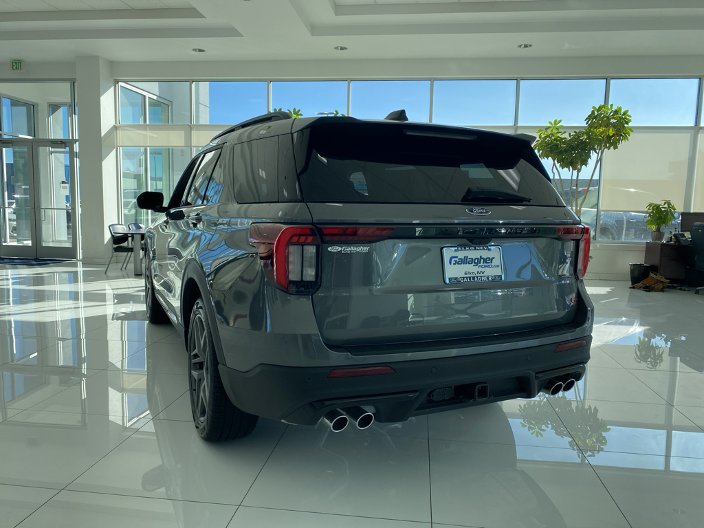 2026 Ford Explorer ST - Photo 19