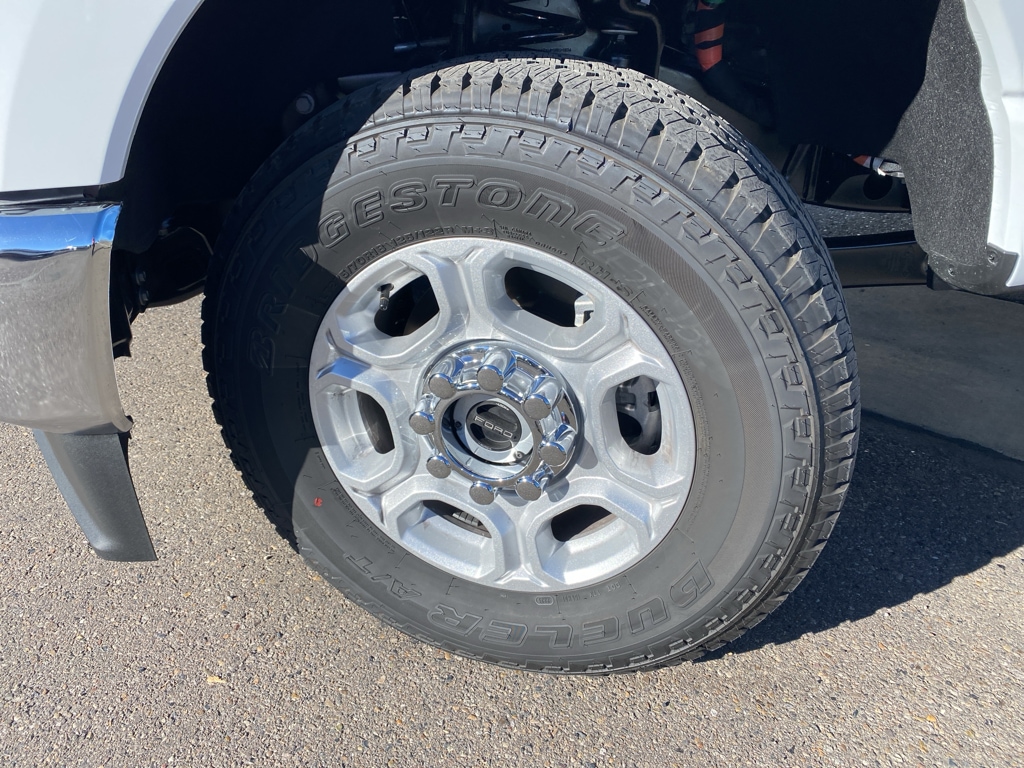 New 2026 Ford Super Duty F-250 XLT Truck Crew Cab