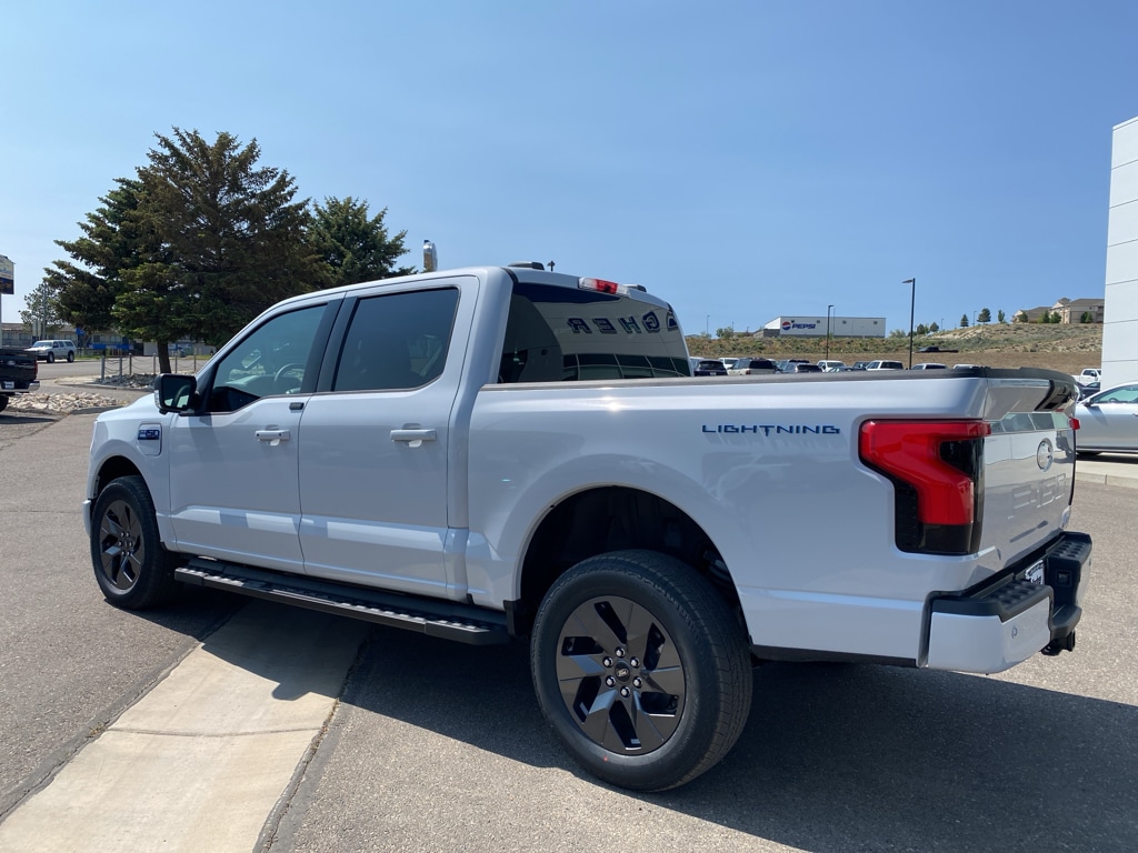 2025 Ford F-150 Lightning Flash - Photo 23