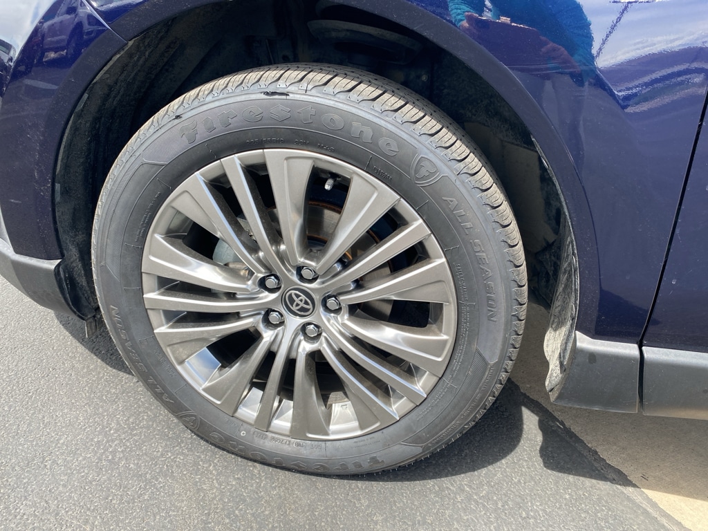 Used 2023 Toyota Venza SUV