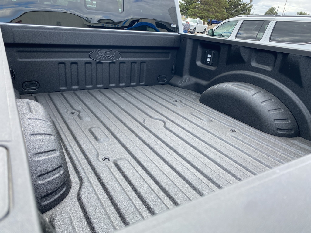 New 2026 Ford Super Duty F-350® Lariat® Truck Crew Cab