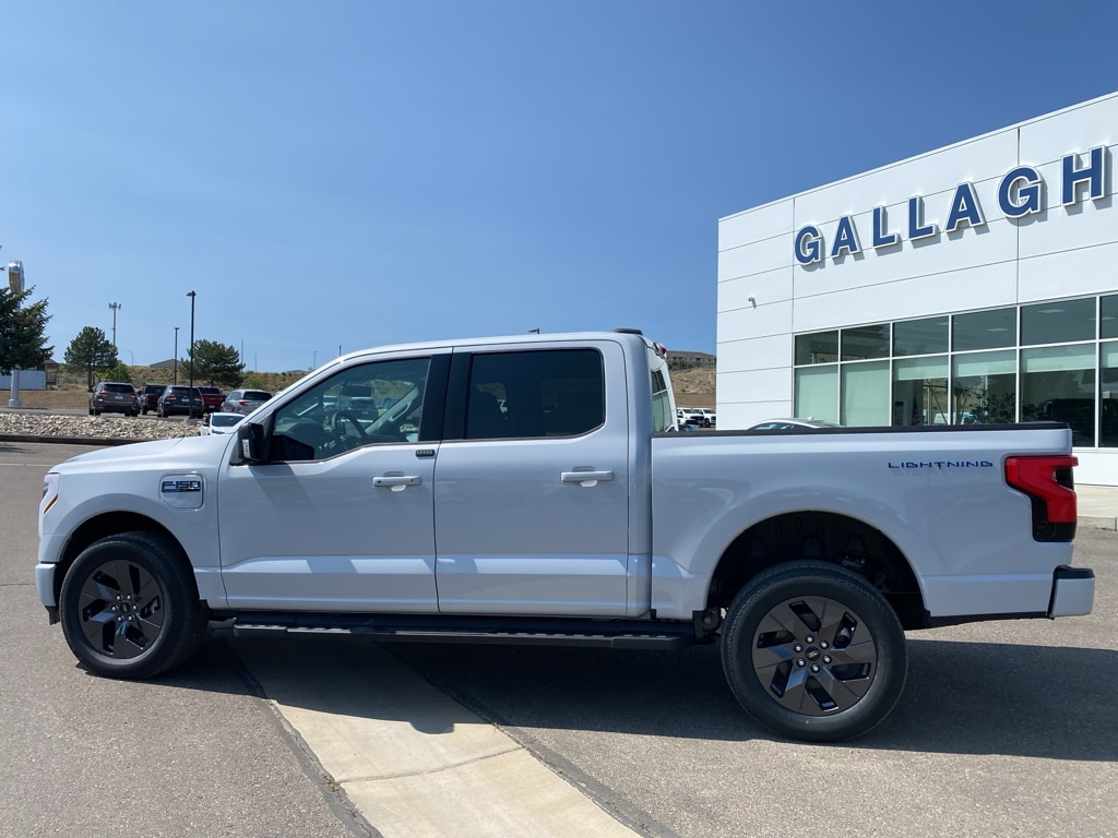 2025 Ford F-150 Lightning Flash - Photo 24