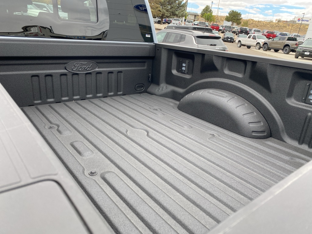 New 2026 Ford Super Duty F-350 Lariat Truck Crew Cab