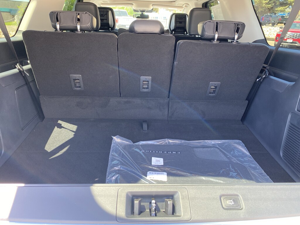 New 2026 Ford Expedition MAX Platinum® SUV
