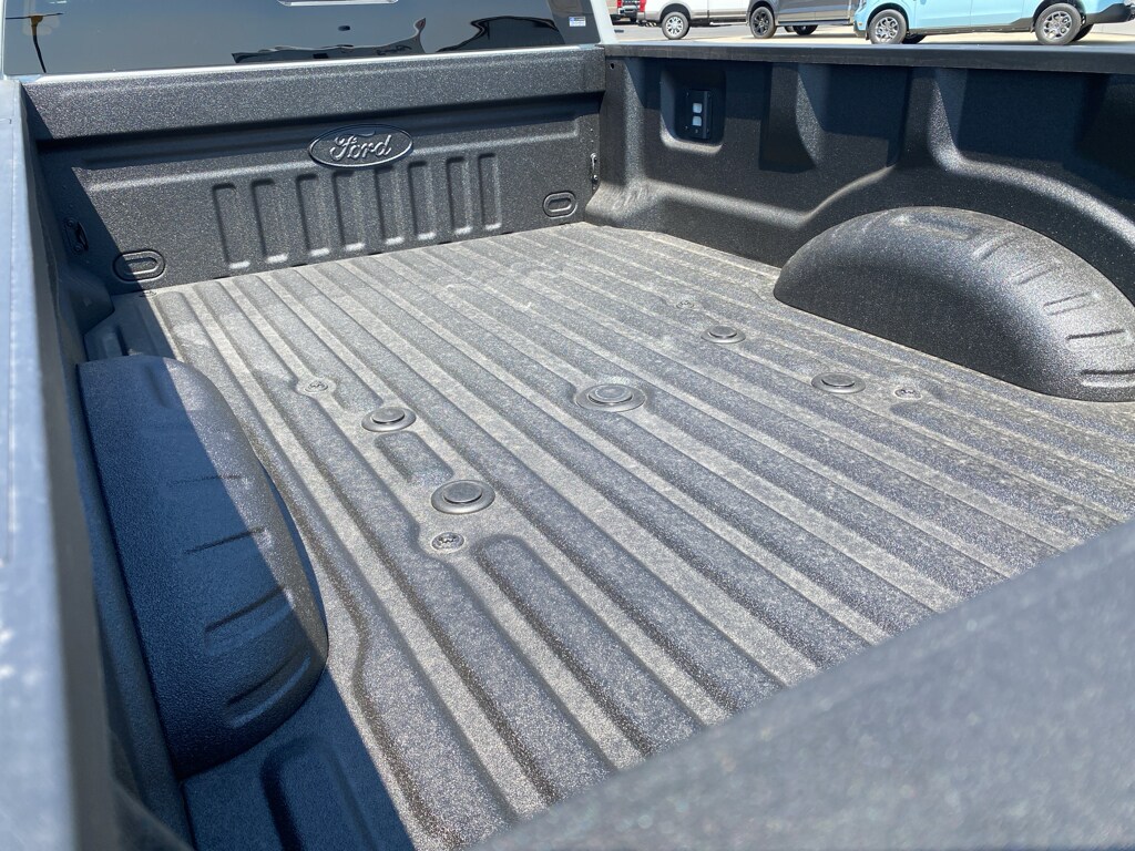 New 2026 Ford Super Duty F-350® Lariat® Truck Crew Cab