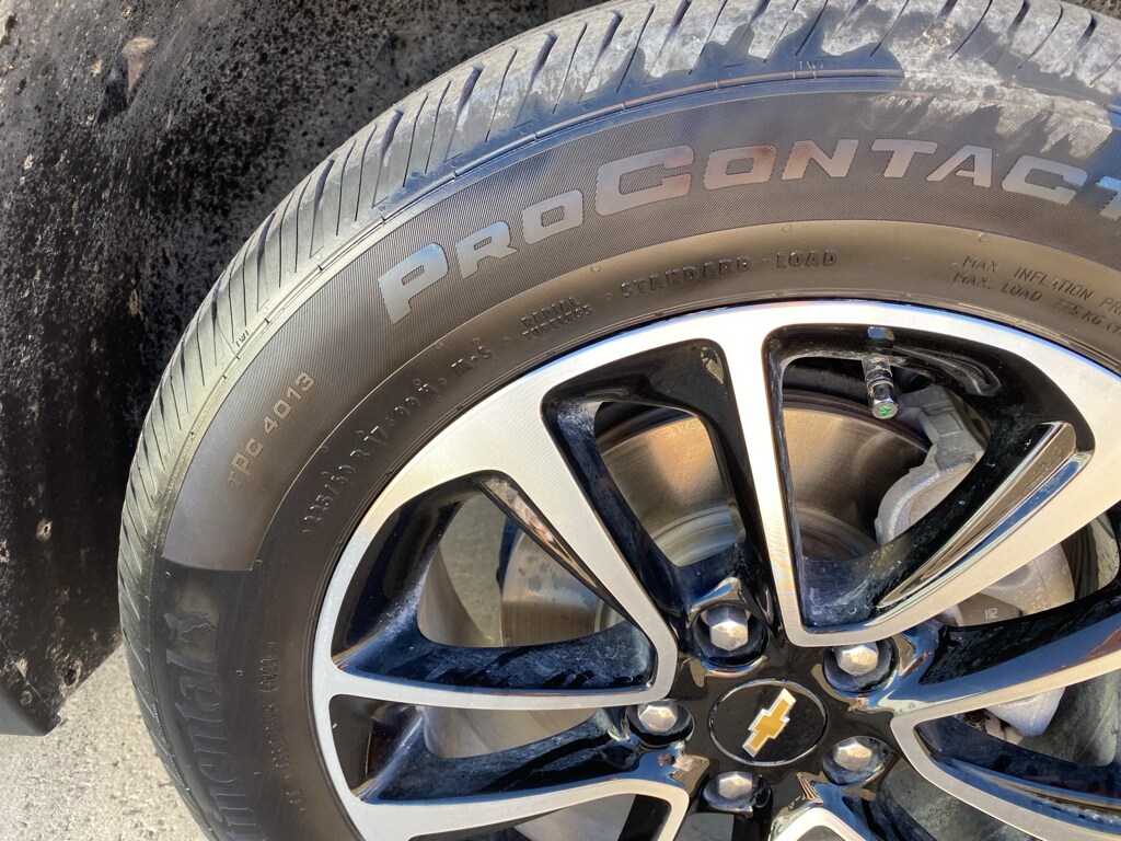 2024 Chevrolet Trailblazer LT photo 2