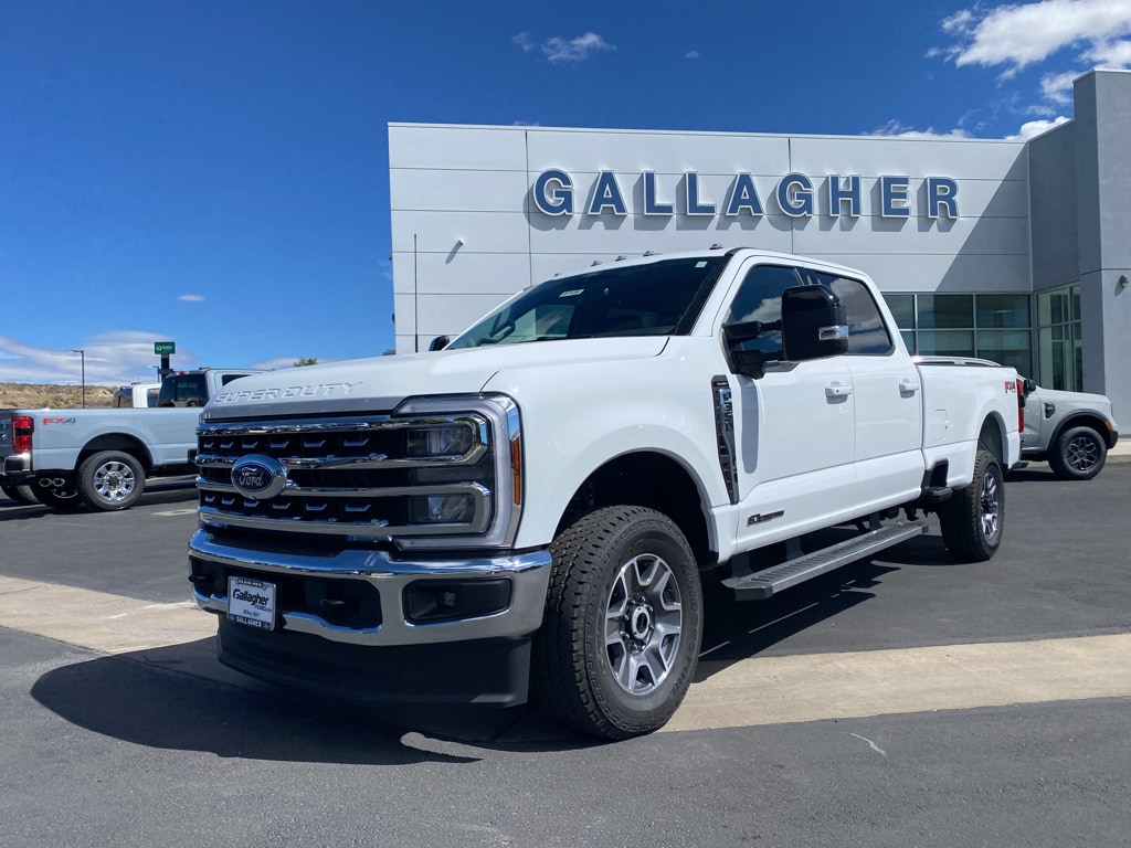 New 2026 Ford Super Duty F-350® Lariat® Truck Crew Cab