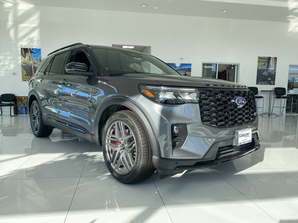 2026 Ford Explorer ST - Photo 14