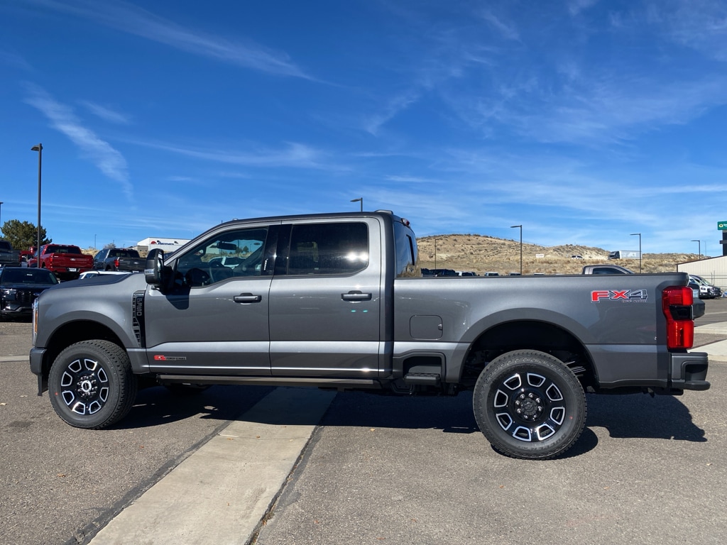 2026 Ford F-350 Super Duty Platinum - Photo 30