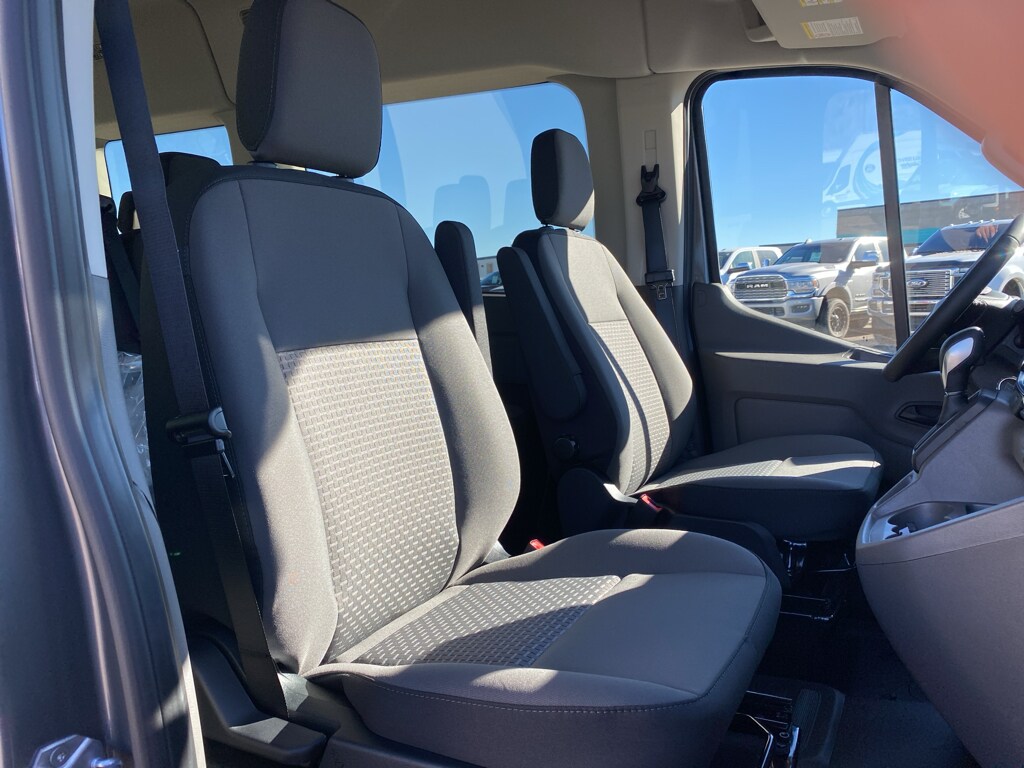 2026 Ford Transit Passenger XLT Van photo 4