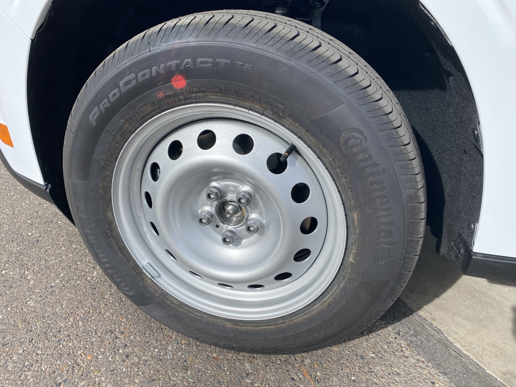 New 2025 Ford Maverick XL Truck SuperCrew