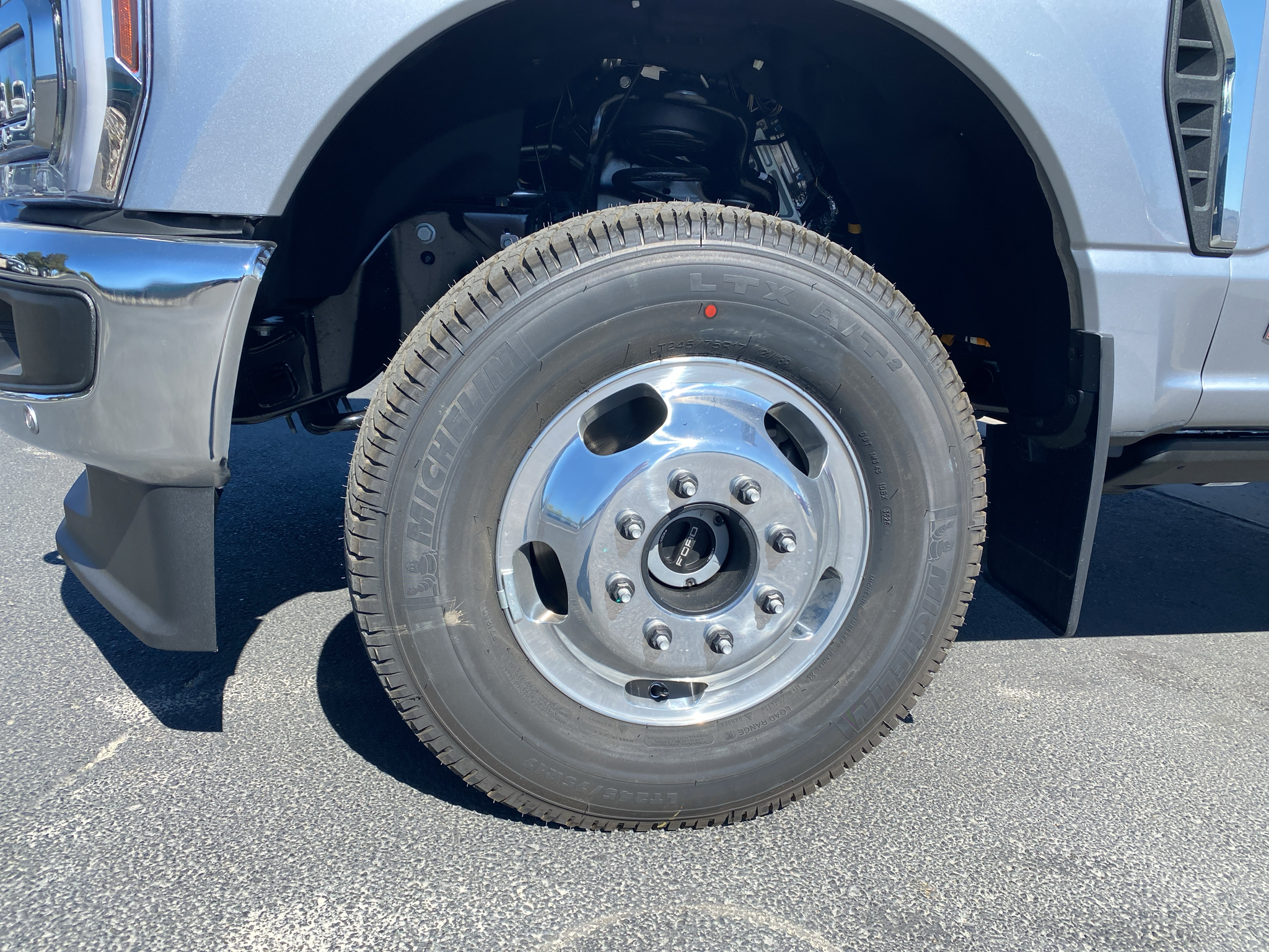 New 2027 Ford Super Duty F-350® Lariat® Truck Crew Cab