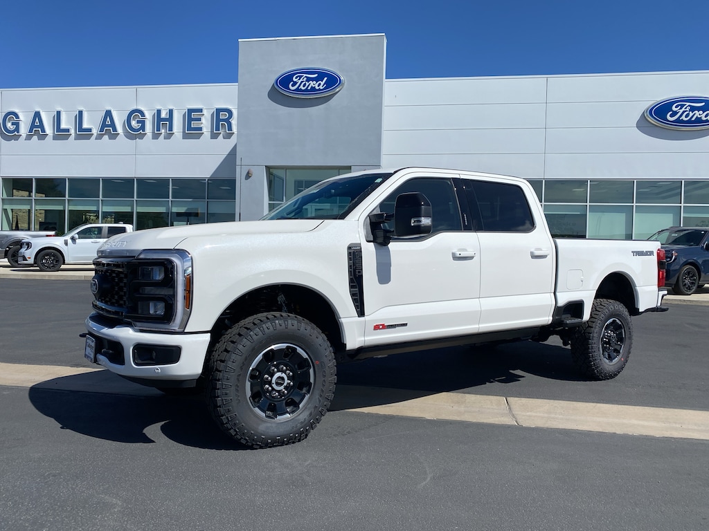New 2027 Ford Super Duty F-250® Lariat® Truck Crew Cab