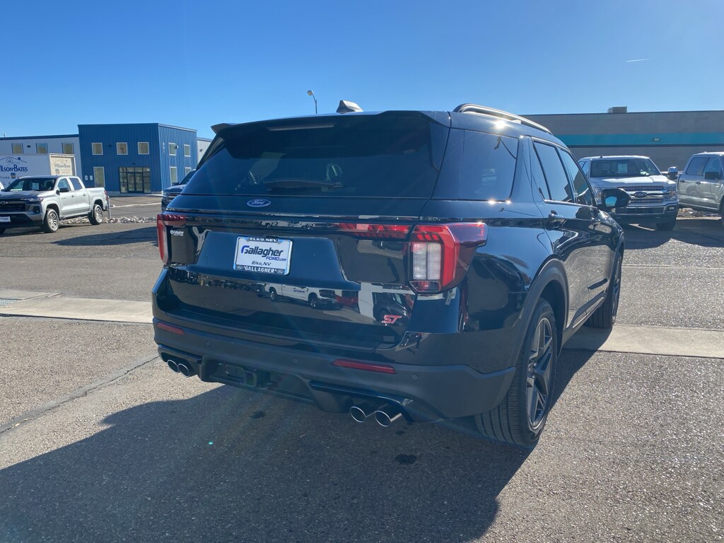 2026 Ford Explorer ST - Photo 24