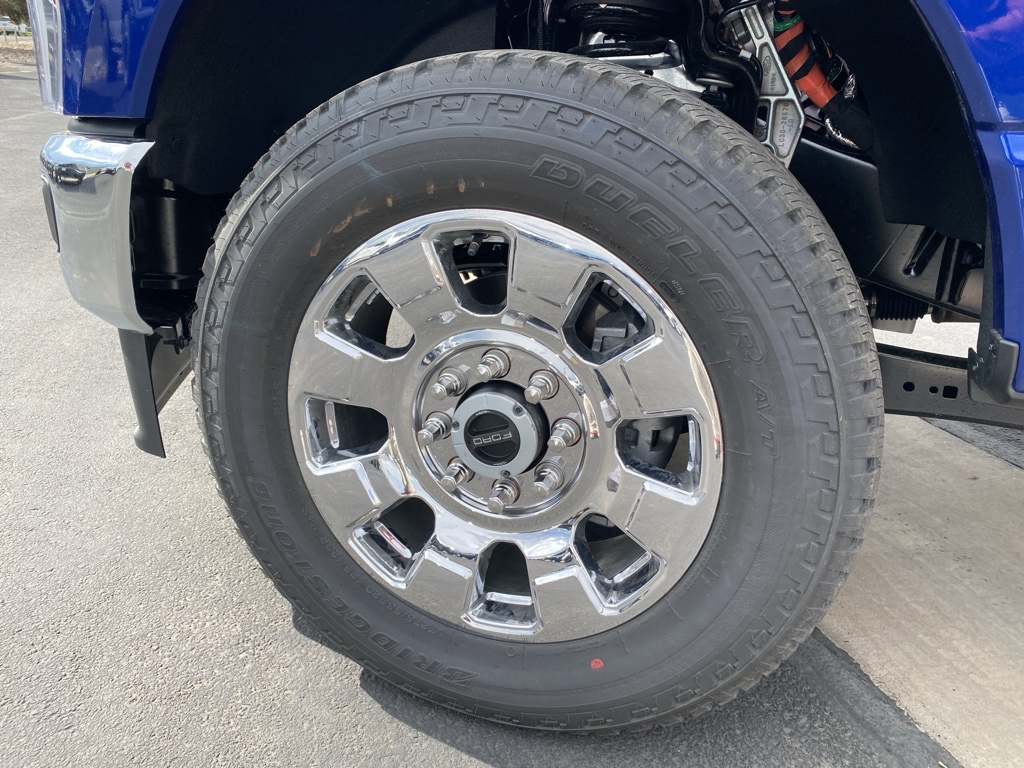 New 2026 Ford Super Duty F-350® Lariat® Truck Crew Cab