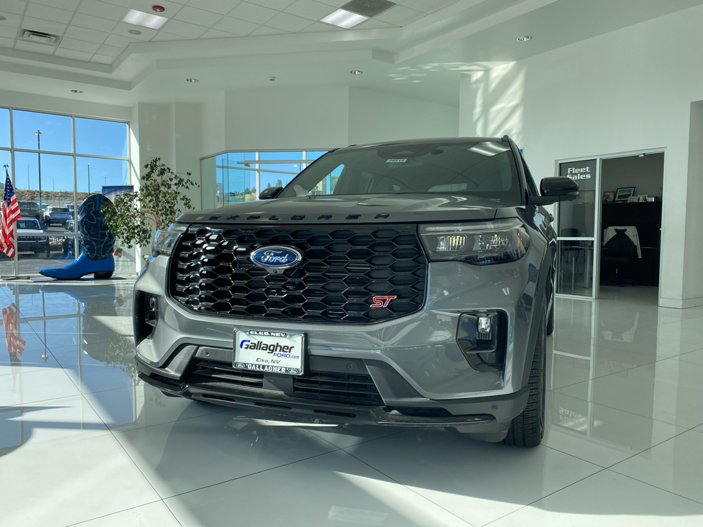 2026 Ford Explorer ST - Photo 12
