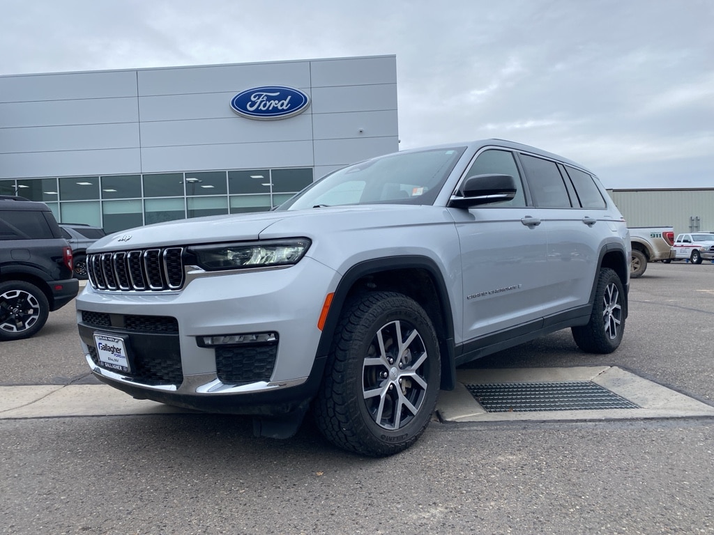 2023 Jeep Grand Cherokee L Limited's photo