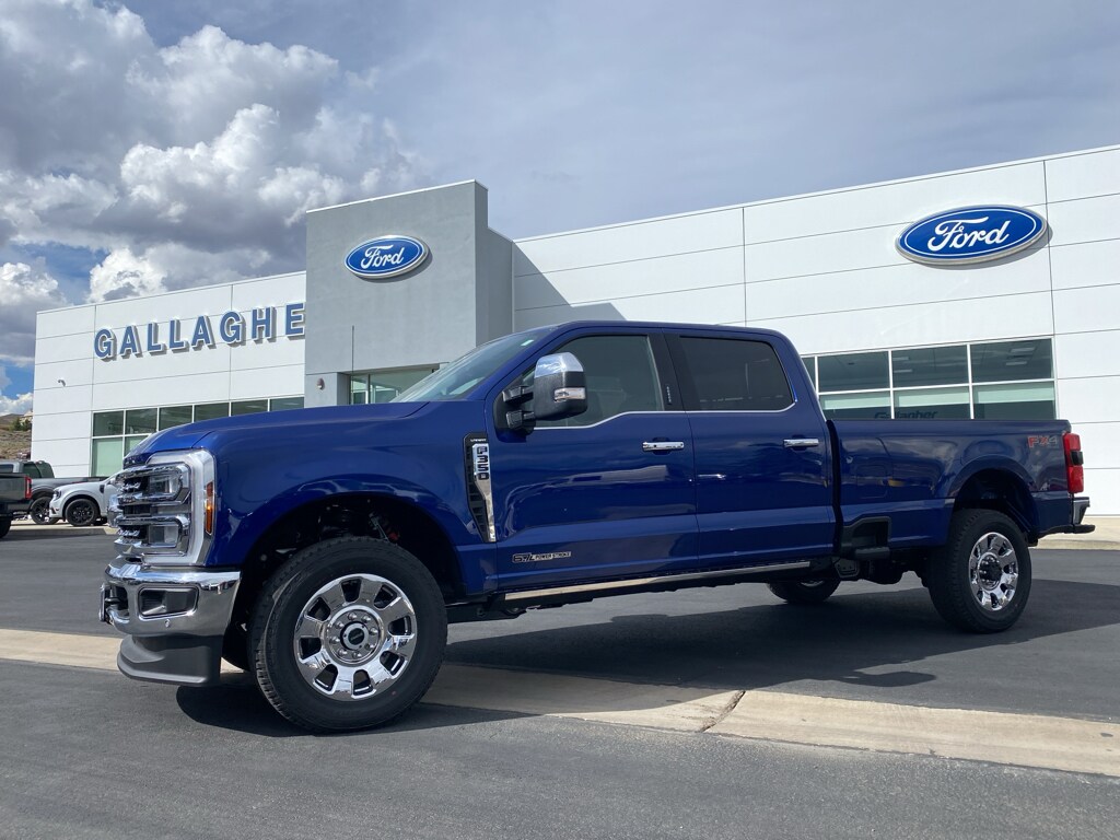 New 2026 Ford Super Duty F-350® Lariat® Truck Crew Cab