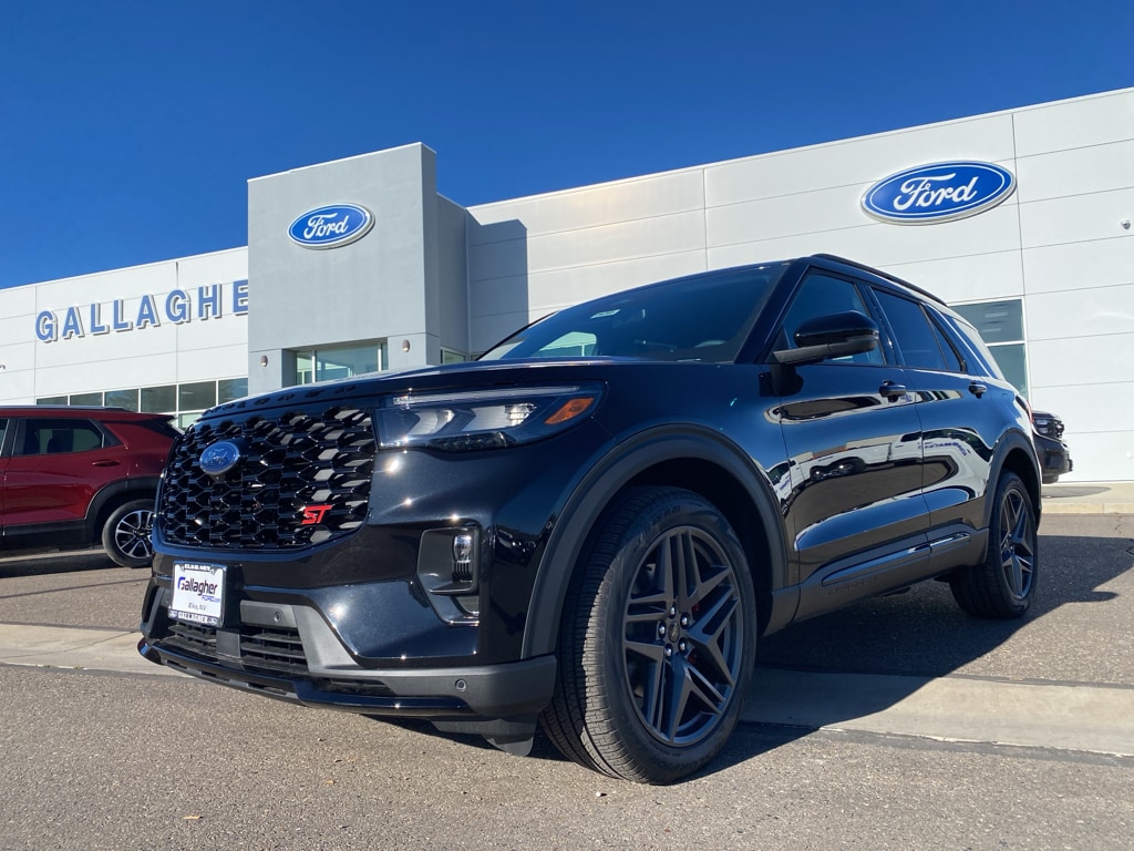 2026 Ford Explorer ST - Photo 16