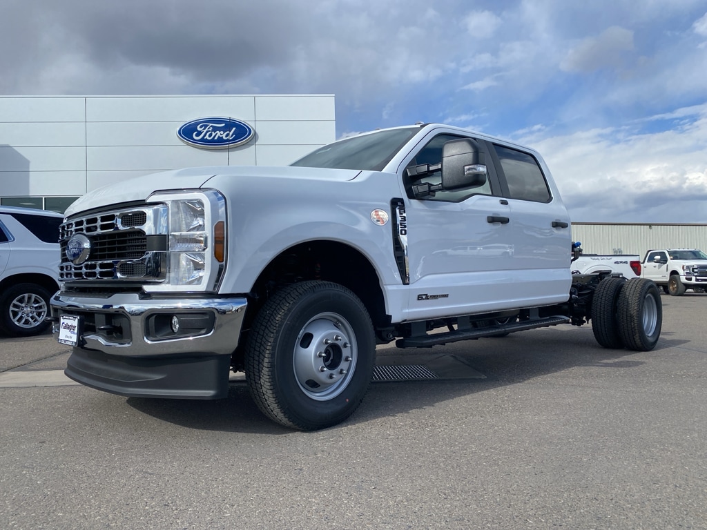 2026 Ford F-350 Super Duty Chassis Cab
