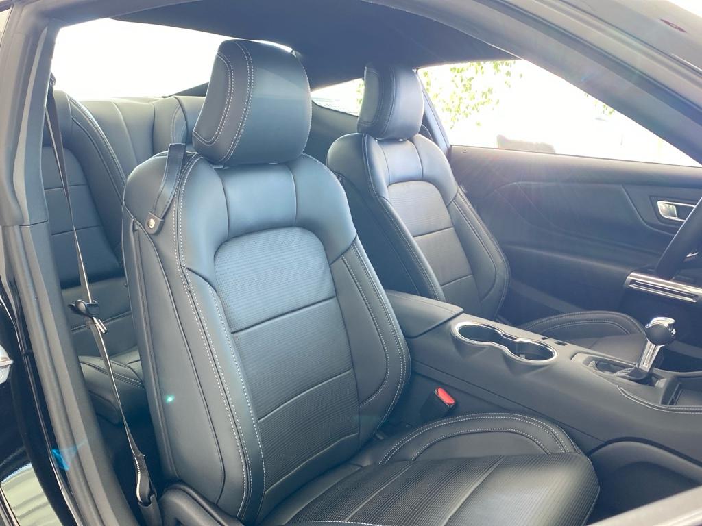 2025 Ford Mustang GT Premium photo 4