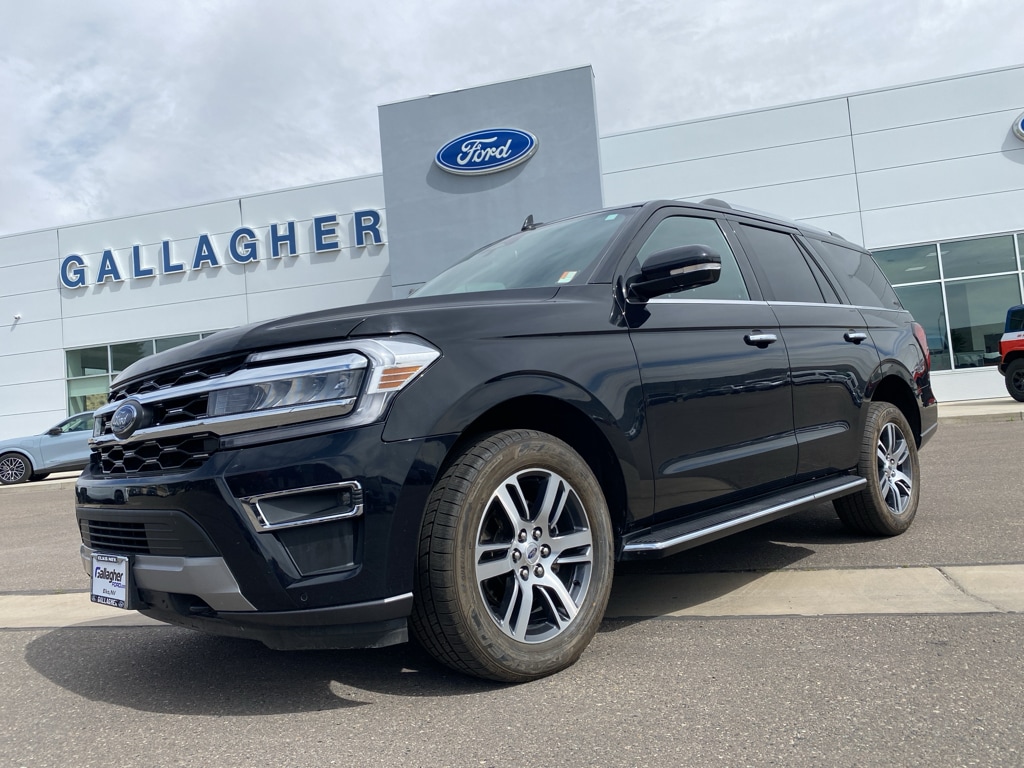 2023 Ford Expedition Limited's photo