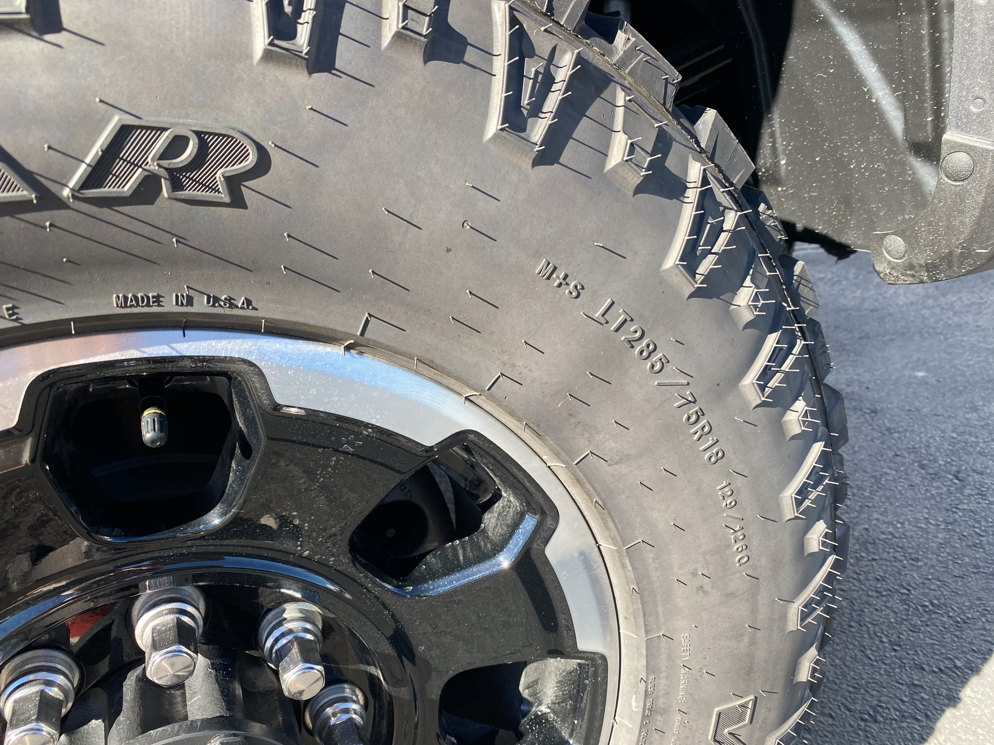 New 2027 Ford Super Duty F-350® Platinum® Truck Crew Cab