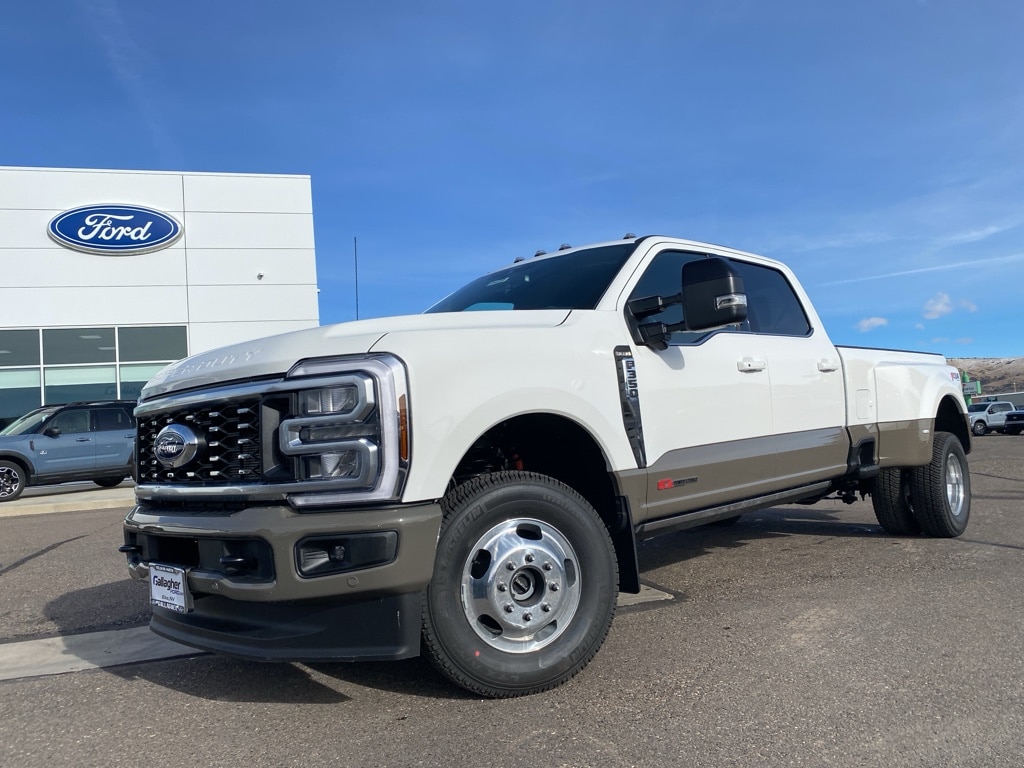 2026 Ford F-350 Super Duty King Ranch's photo