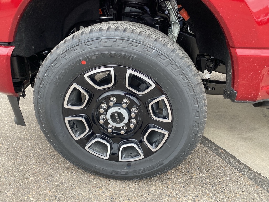 New 2026 Ford Super Duty F-350 Platinum Truck Crew Cab