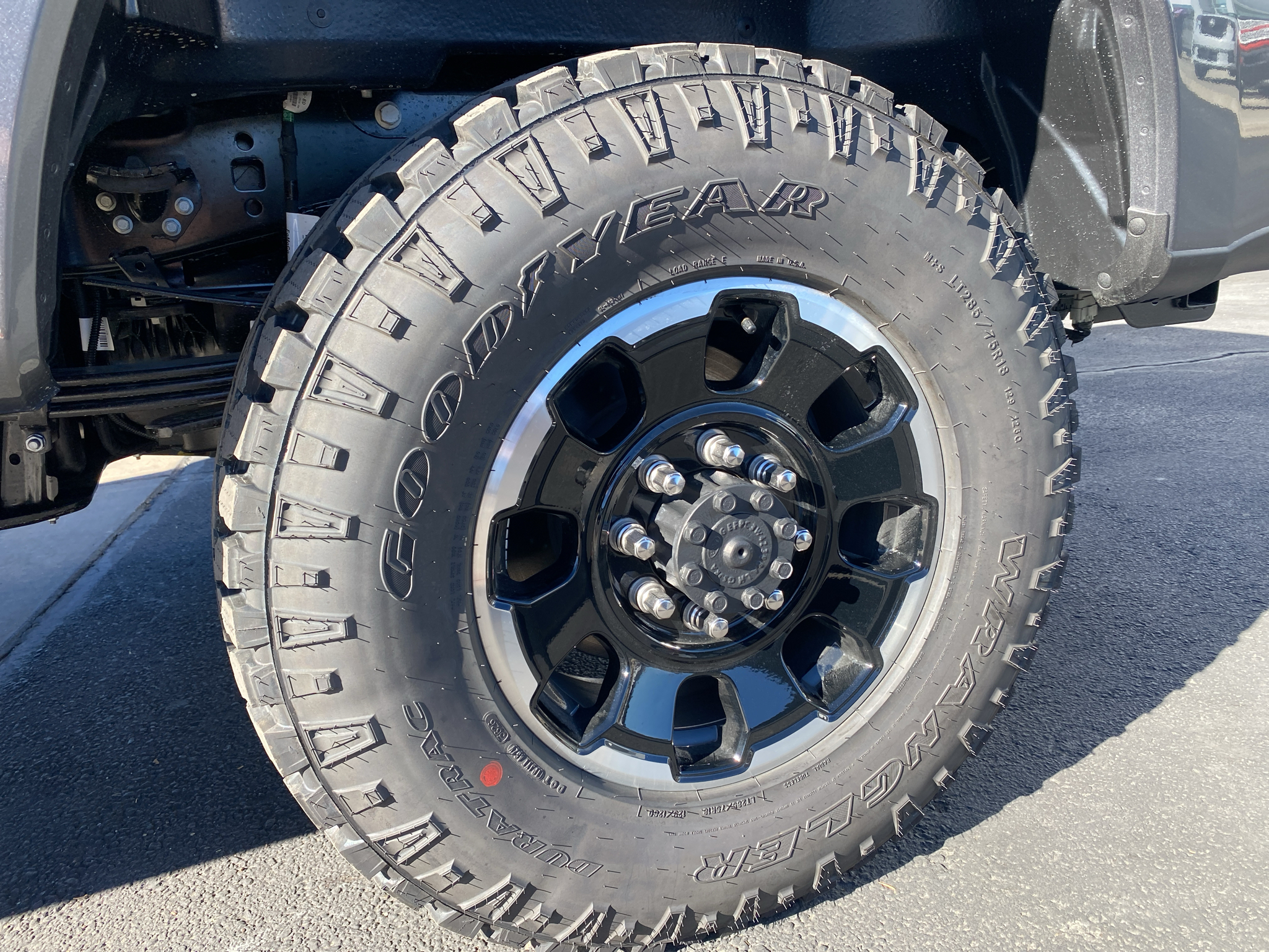 New 2027 Ford Super Duty F-350® Platinum® Truck Crew Cab