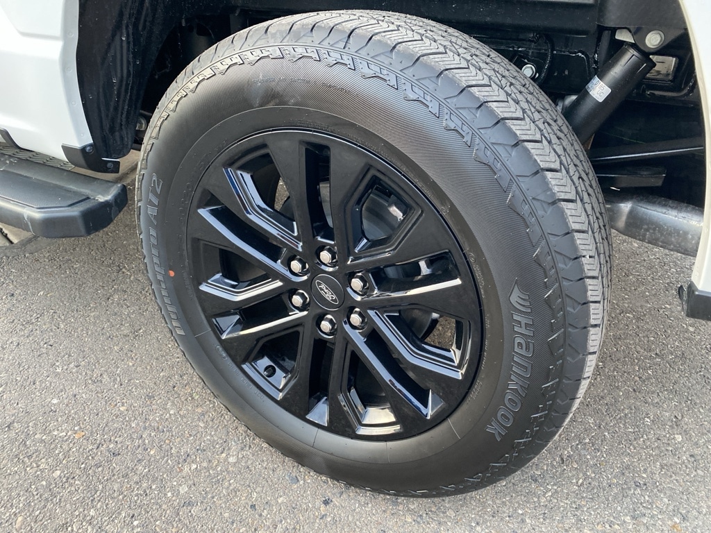 New 2025 Ford F-150 Lariat Truck SuperCrew Cab