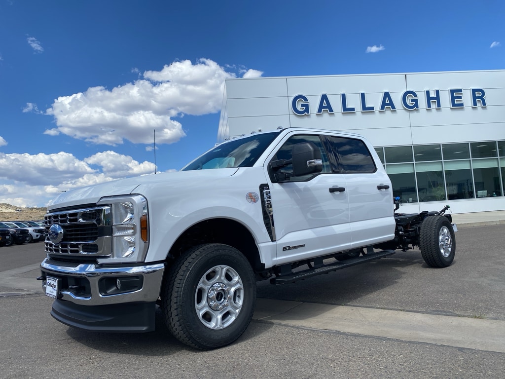 2026 Ford F-350 Super Duty Chassis Cab