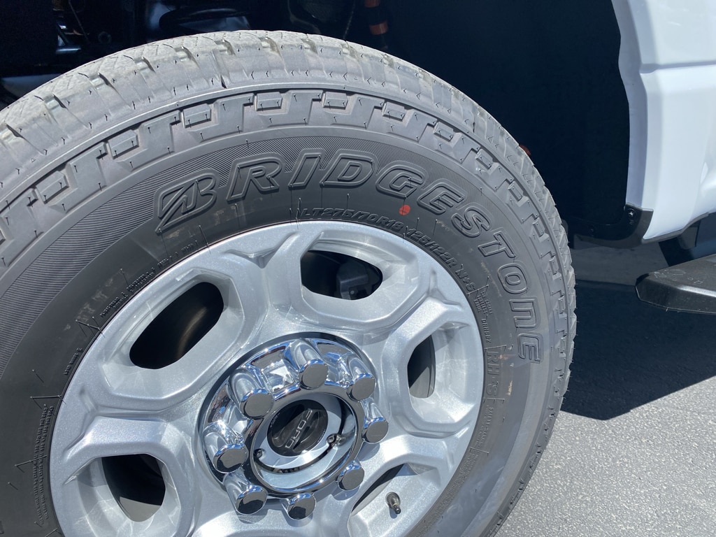 New 2027 Ford F-Series Sd F350 4X4CREW/CS Truck Crew Cab