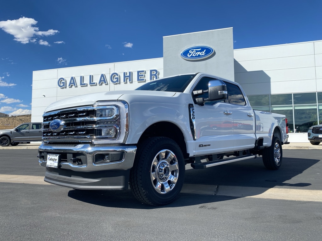 New 2026 Ford Super Duty F-350® Lariat® Truck Crew Cab