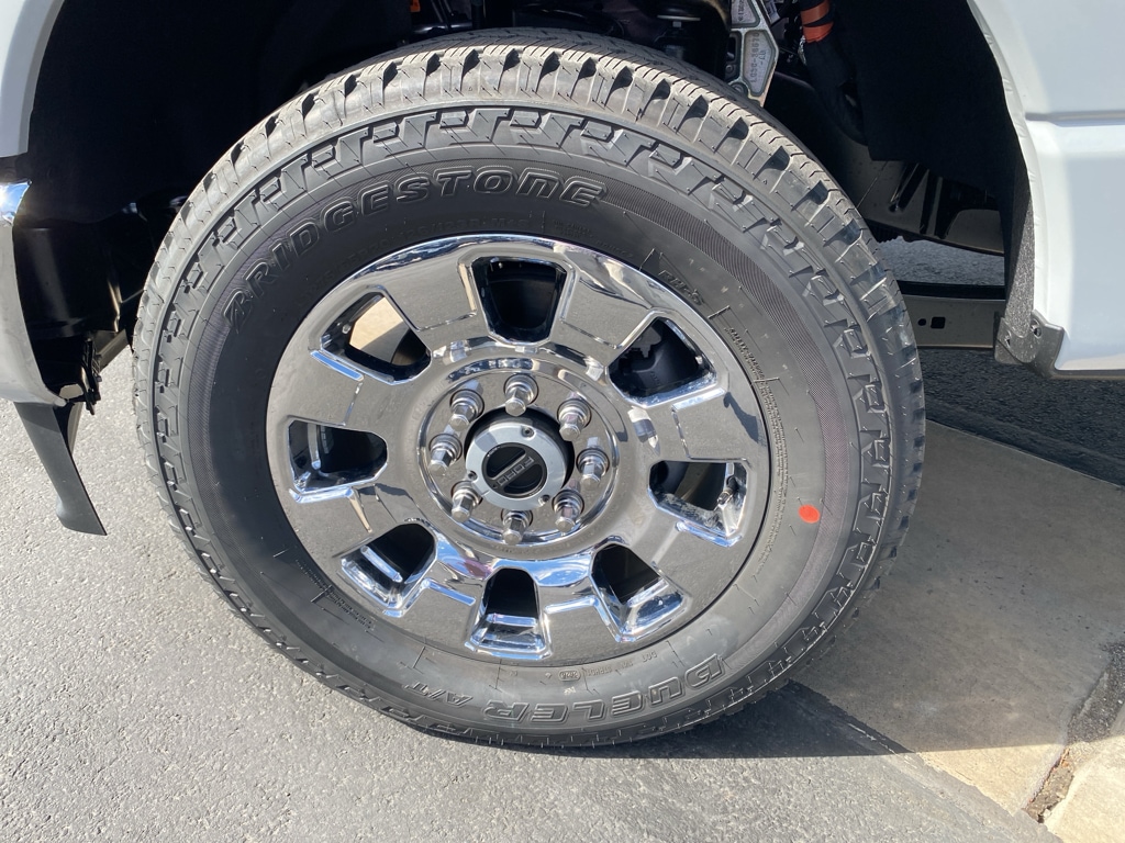 New 2026 Ford Super Duty F-350® Lariat® Truck Crew Cab