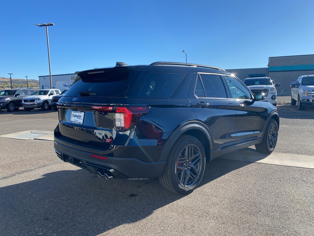 2026 Ford Explorer ST - Photo 23