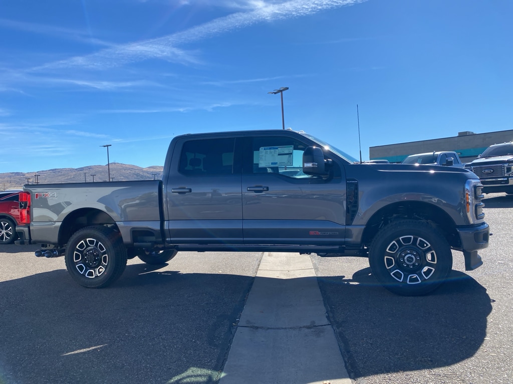 2026 Ford F-350 Super Duty Platinum - Photo 23