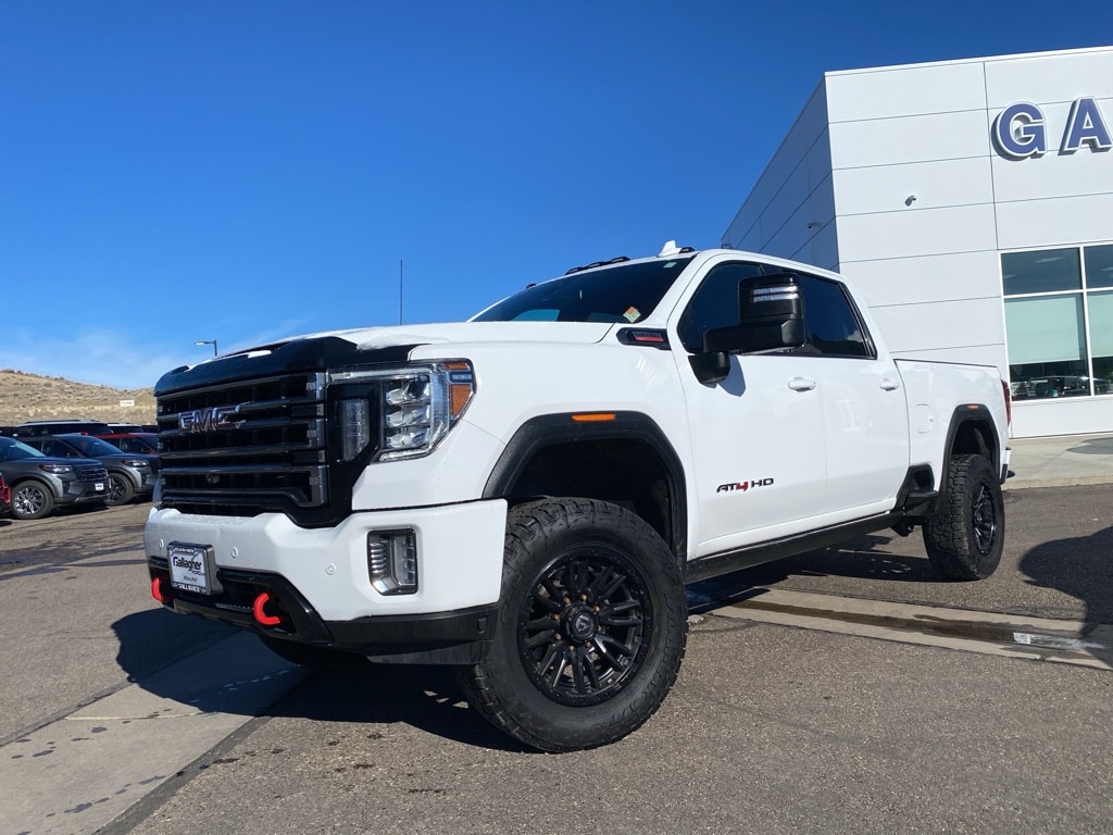 2022 GMC Sierra 2500HD AT4's photo