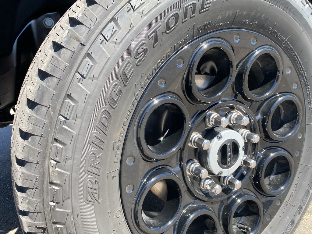 2025 Ford F-350 photo 3