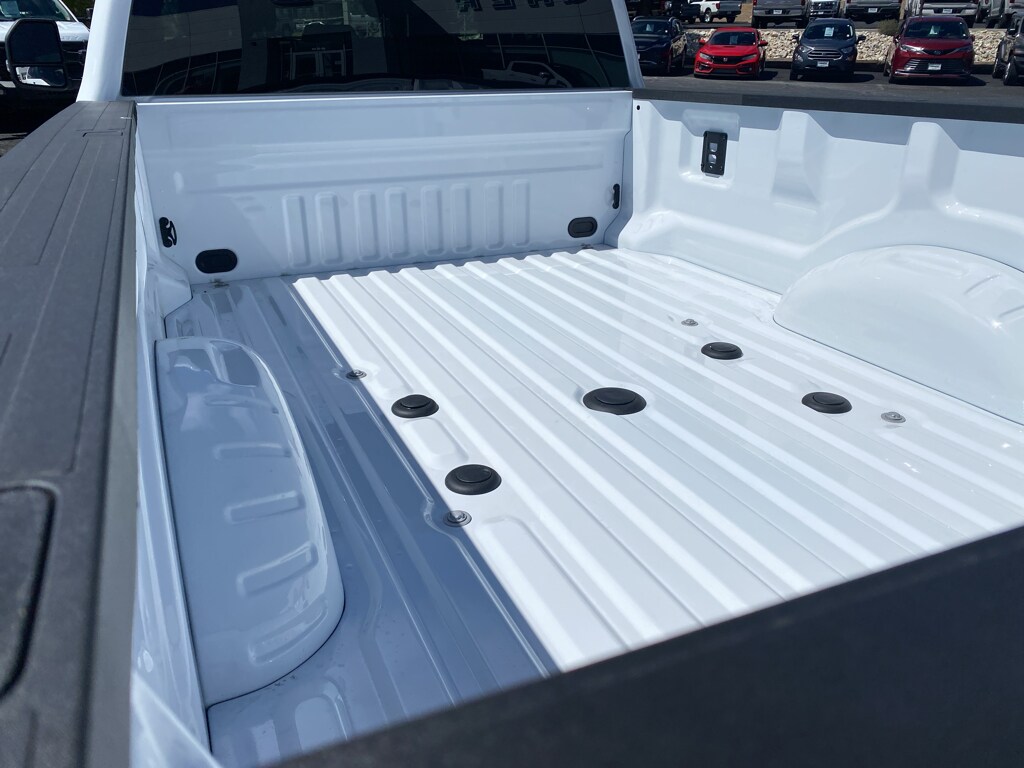New 2027 Ford F-Series Sd F350 4X4CREW/CS Truck Crew Cab