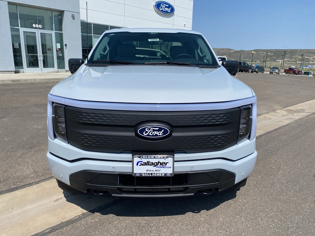 2025 Ford F-150 Lightning Flash - Photo 16