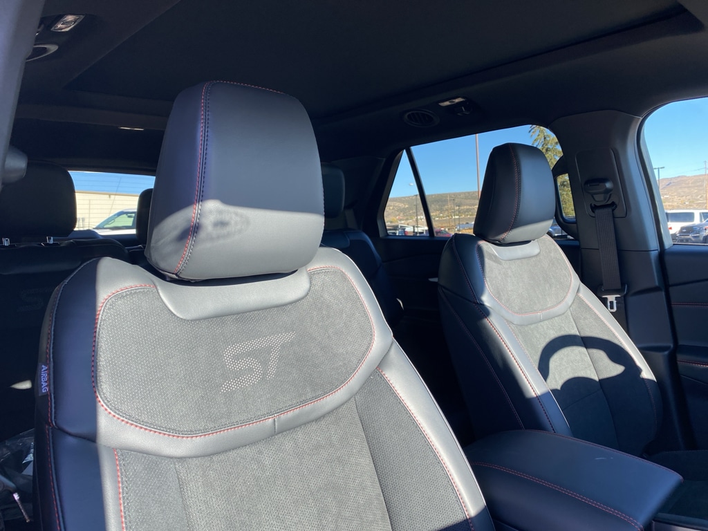 2026 Ford Explorer ST - Photo 6