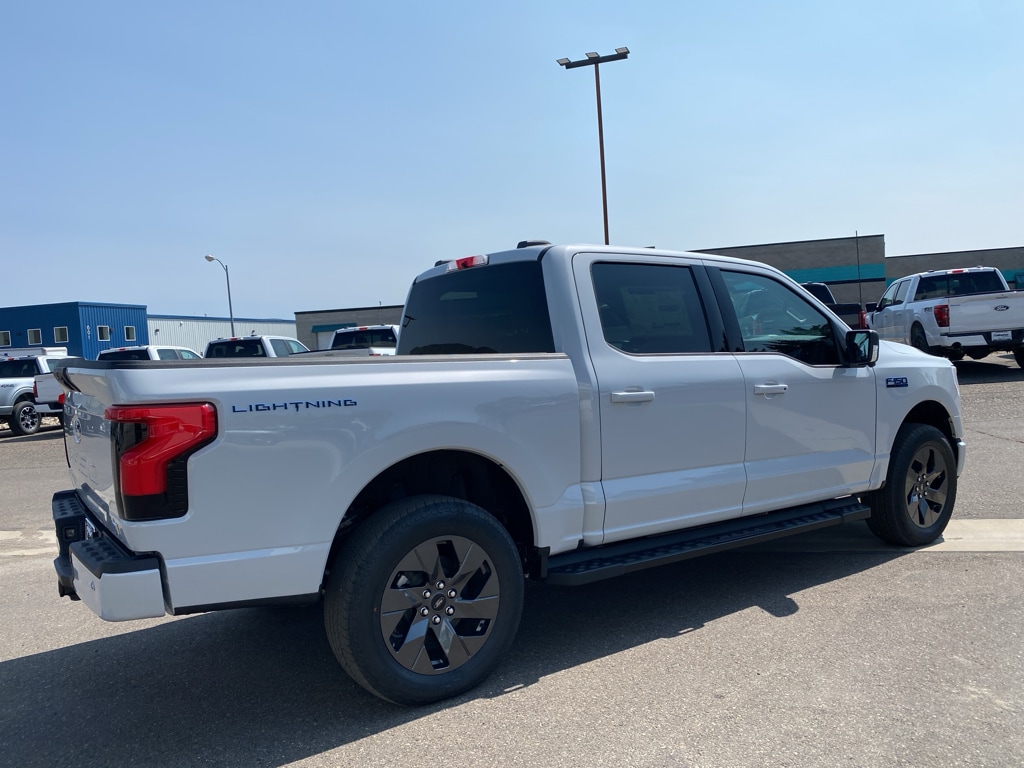 2025 Ford F-150 Lightning Flash - Photo 20