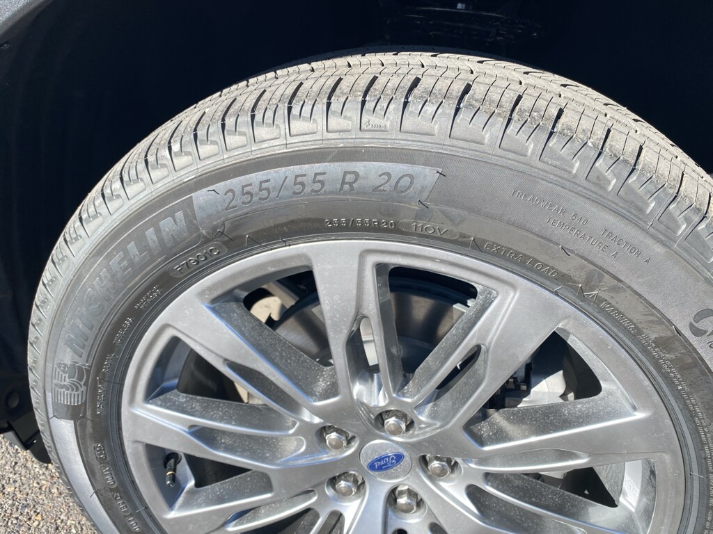 2026 Ford Explorer photo 3