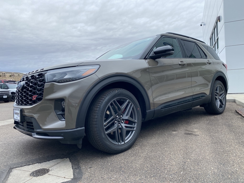 2026 Ford Explorer ST's photo