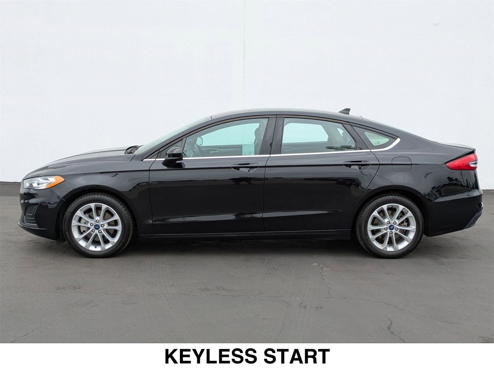 Used 2020 Ford Fusion Hybrid SE with VIN 3FA6P0LU9LR256037 for sale in Van Nuys, CA