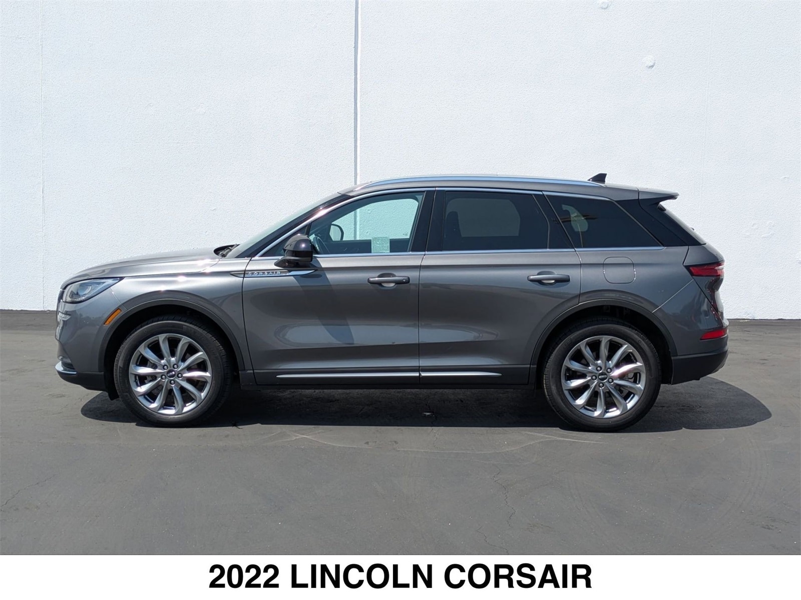 Used 2022 Lincoln Corsair Base with VIN 5LMCJ1D99NUL37431 for sale in Van Nuys, CA