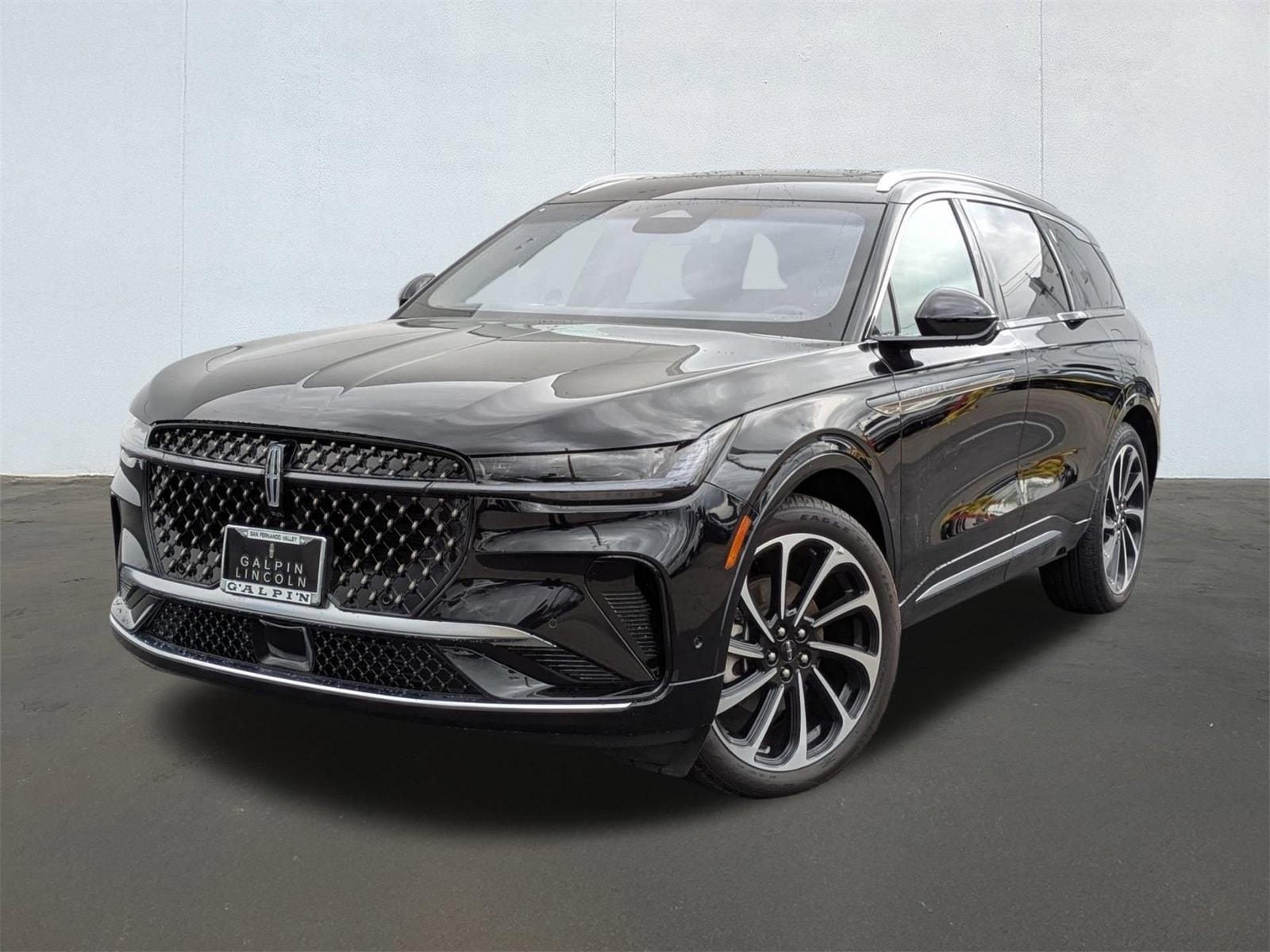 2024 Lincoln Nautilus Black Label's photo