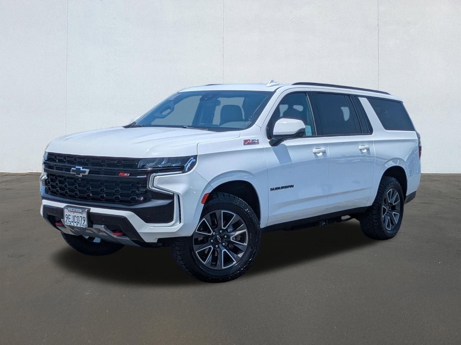 2023 Chevrolet Suburban 4WD 1500 Z71's photo