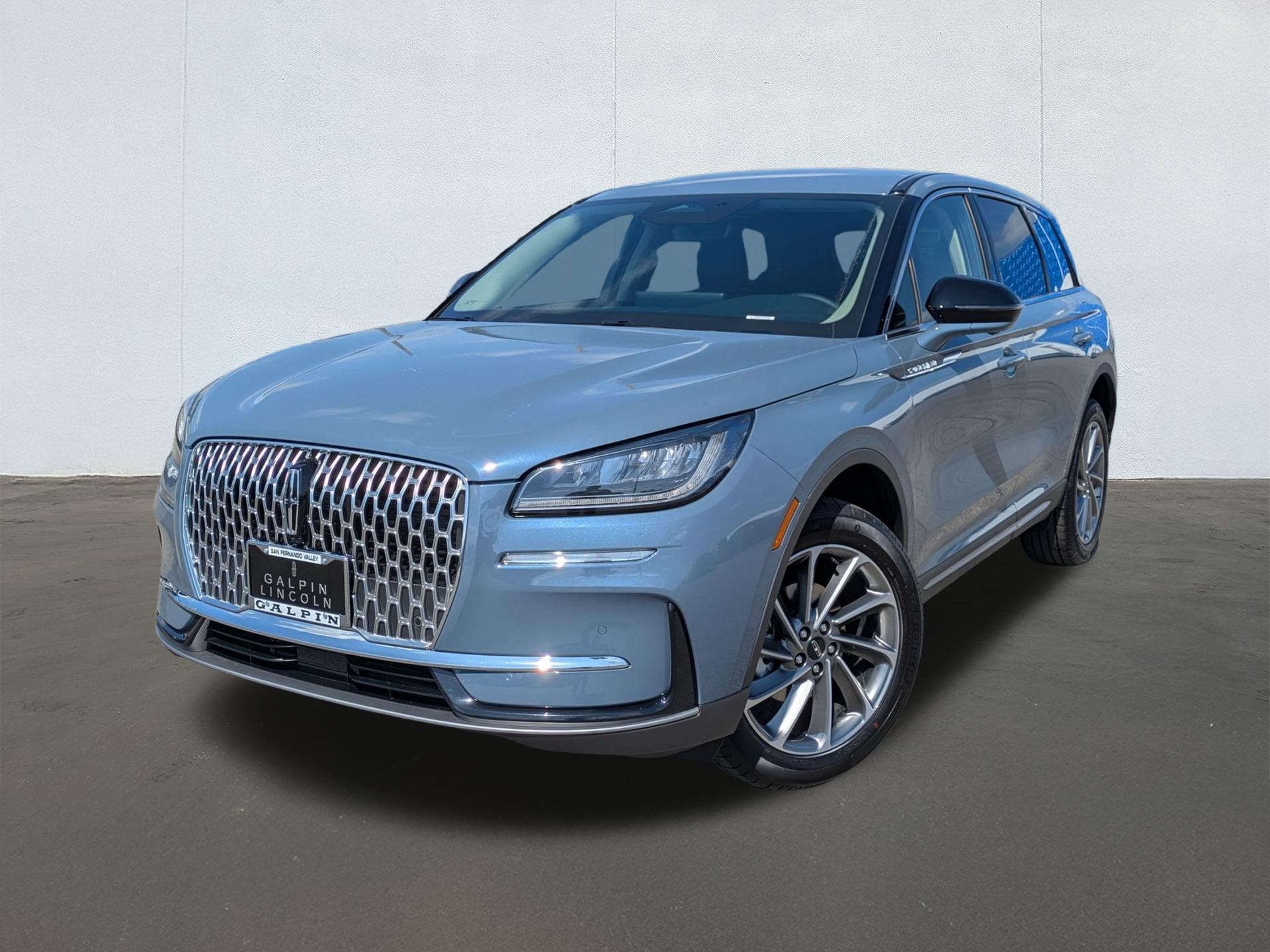 2025 Lincoln Corsair Premiere FWD's photo